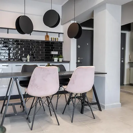 Ultracentral Stylish