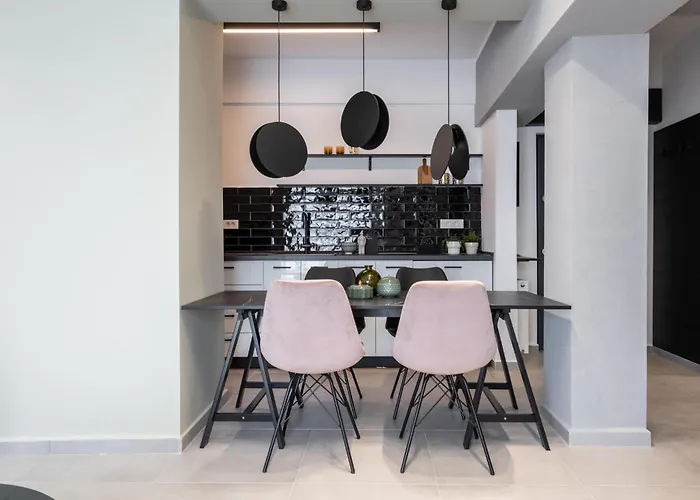 Ultracentral Stylish Апартаменти Бухарест