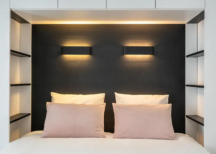 Ultracentral Stylish By Metro *