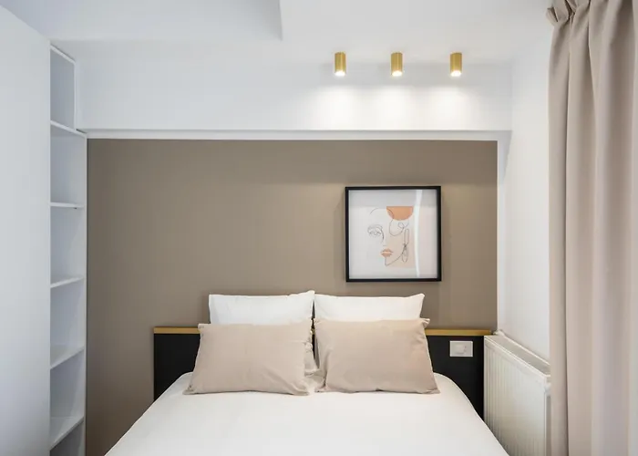 Apartment Ultracentral Stylish By Metro Bucharest