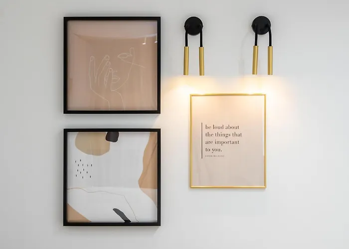 Ultracentral Stylish By Metro *