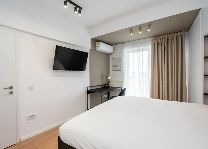 Ultracentral Stylish